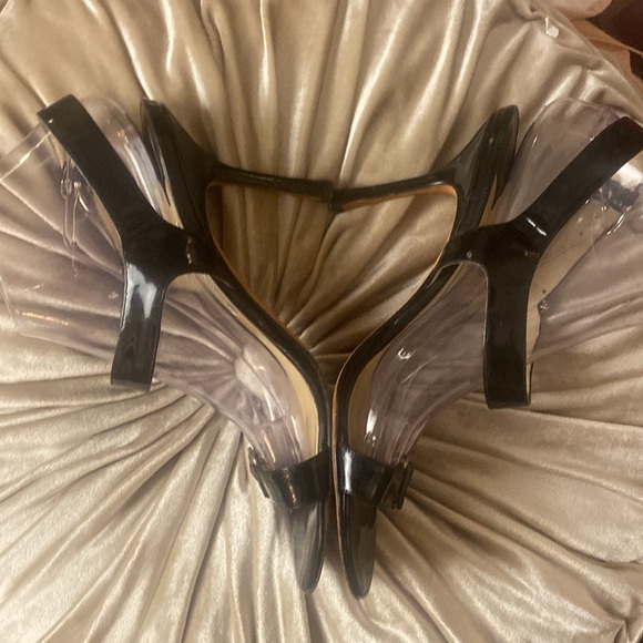 Jimmy Choo Black Women's Sandals Heels - strap
40 EU 9.5 & 10 US Gorgeous Shoes - Picture 6 of 9